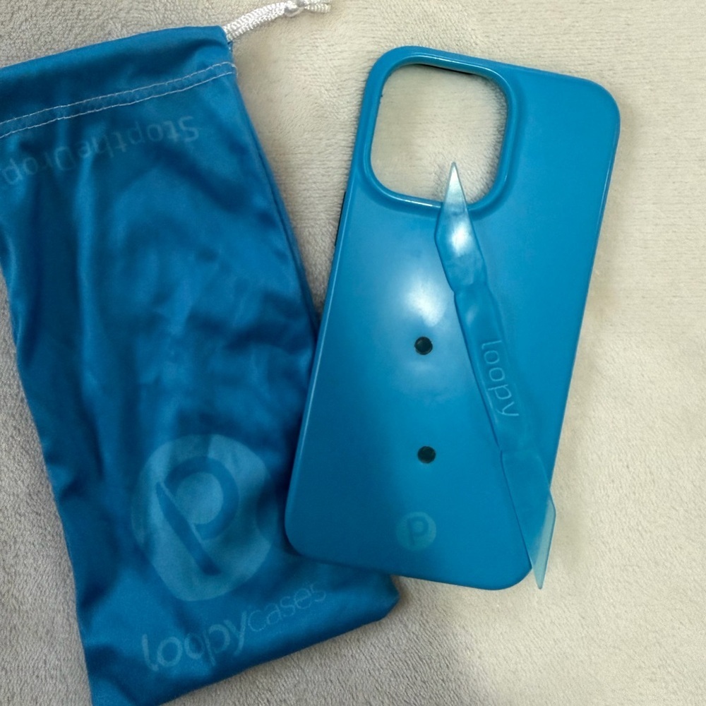 iPhone 14 Pro Max loopy case